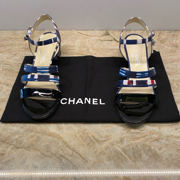 CHANEL SANDALS - Picture 4 of 15